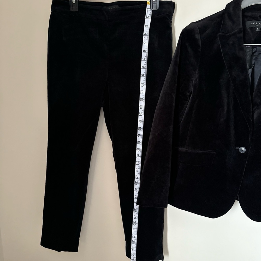 Talbots black Velvet Ankle Pants used once size 8P